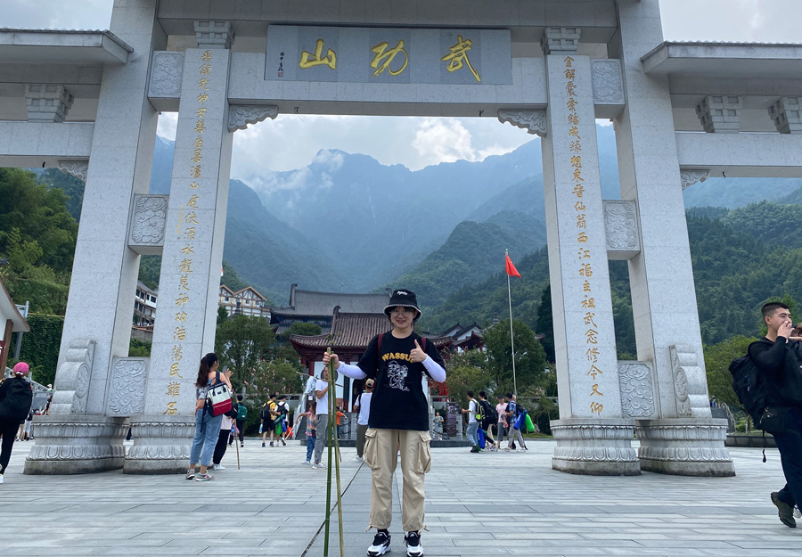 2022年度尊龙凯时·(新)人生就是搏!医药优异科技斗争者——王李洪